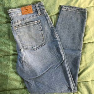 Lucky Brand Skinny Jeans Light Blue Denim Excellent Pre-Owned Condition Sz 31/12
